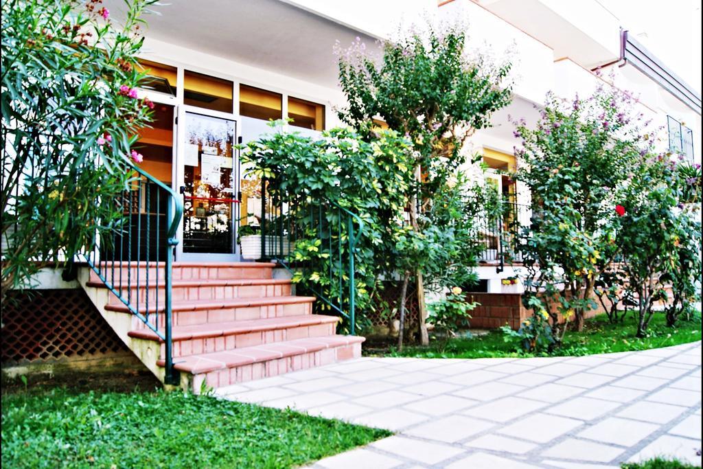 Hotel Blumen San Benedetto del Tronto Exterior photo